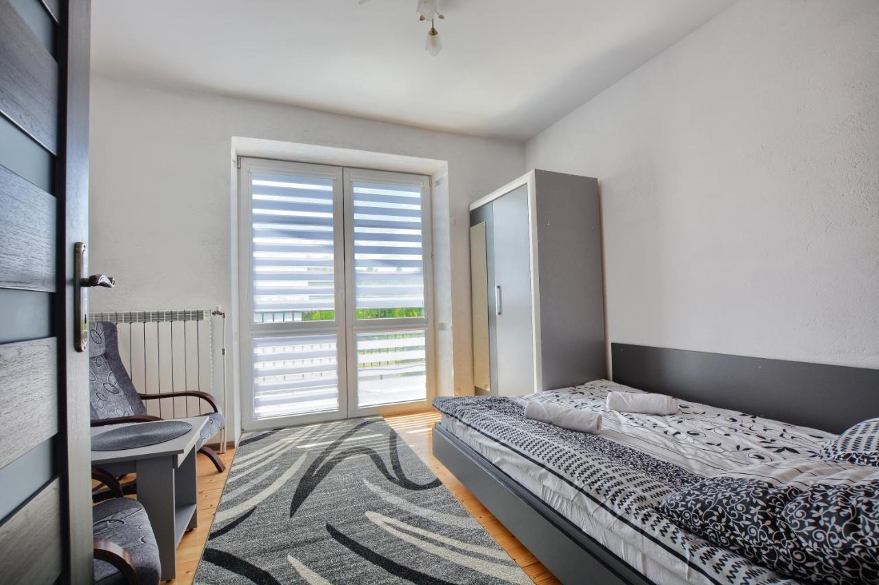 Ceglany Apartament Ustrzyki Dolne Exterior photo