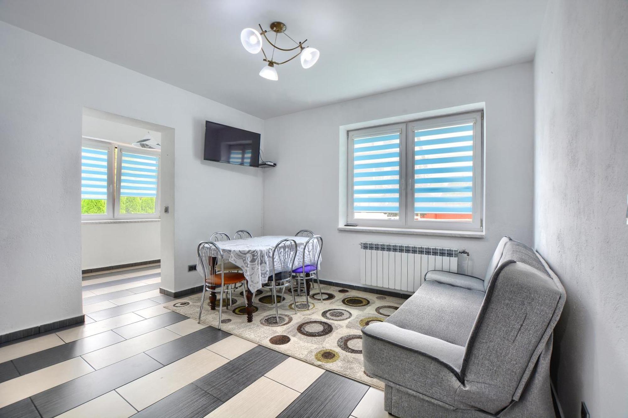 Ceglany Apartament Ustrzyki Dolne Exterior photo
